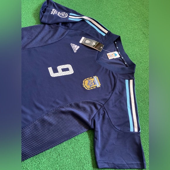 NWT Argentina 2002 Away Jersey with World Cup Patches “BATISTUTA 9” (Large) - Picture 4 of 6